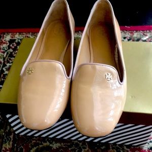 Almost new tori Burch shoes 🍄